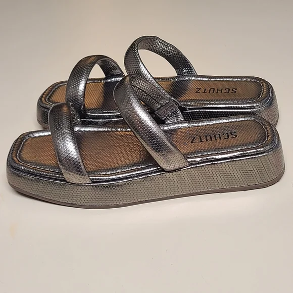 SCHUTZ Silver Slide Sandals with Modern Design - Picture 5 of 10